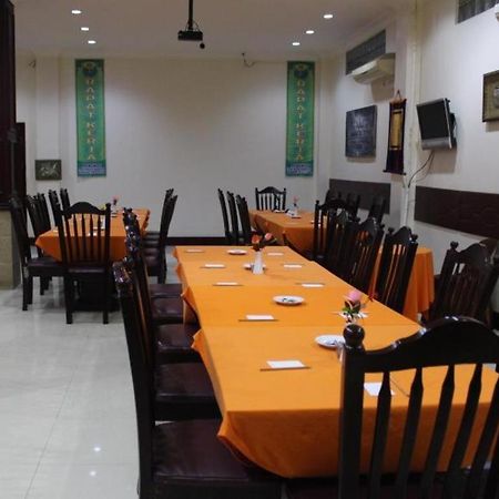 Hotel Dynasty Таракан Экстерьер фото