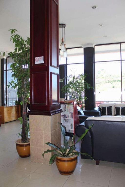 Hotel Dynasty Таракан Экстерьер фото