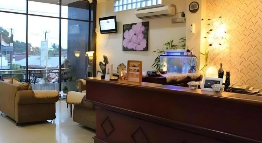 Hotel Dynasty Таракан Экстерьер фото